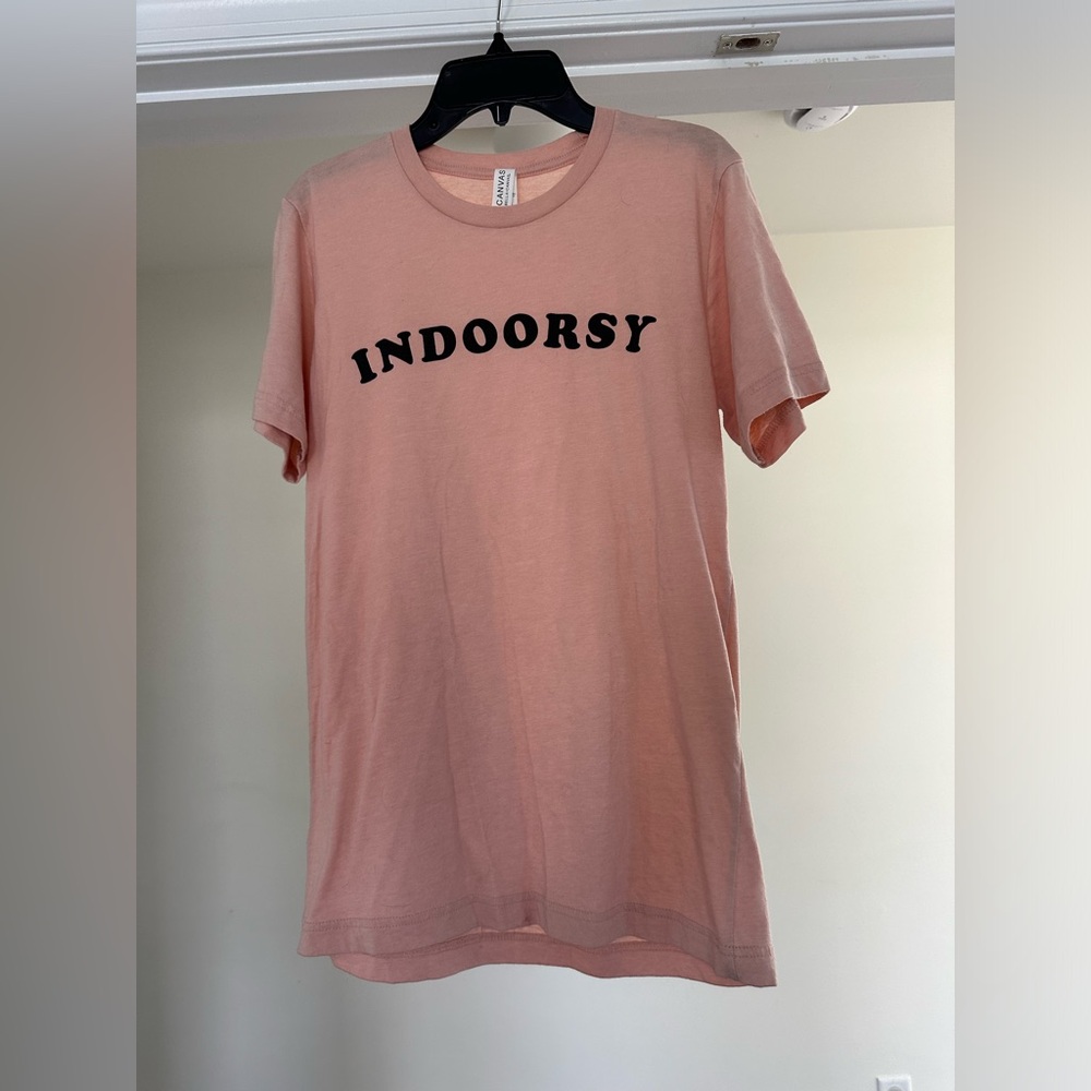 Pink Lily - INDOORSY Graphic Tee - Size Small